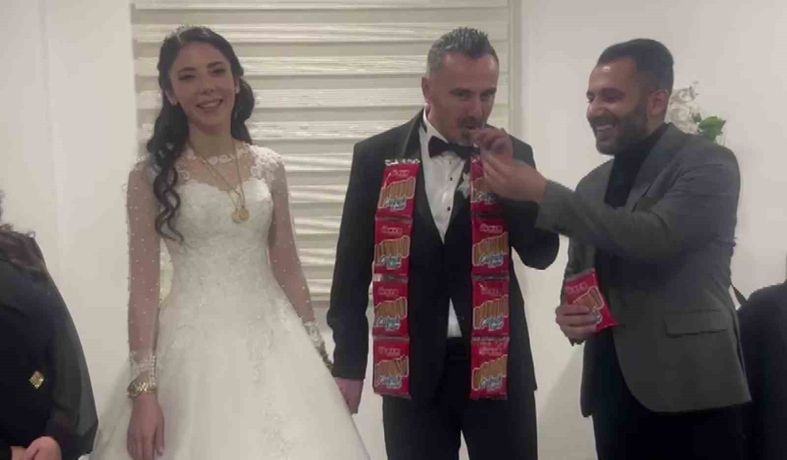 damada-taki-yerine-cubuk-kraker-taktilar