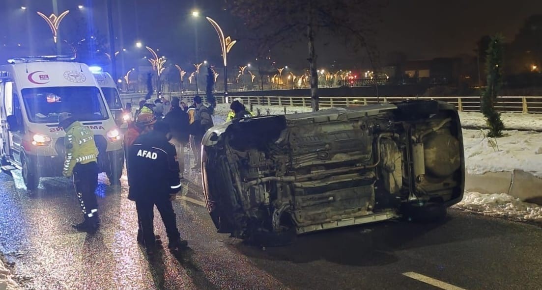 devrilen-otomobilde-1-kisi-yaralandi