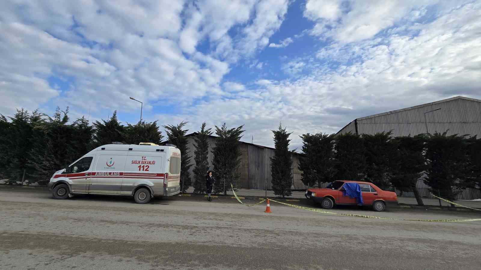 direksiyon-basinda-fenalasan-surucu-hayatini-kaybetti