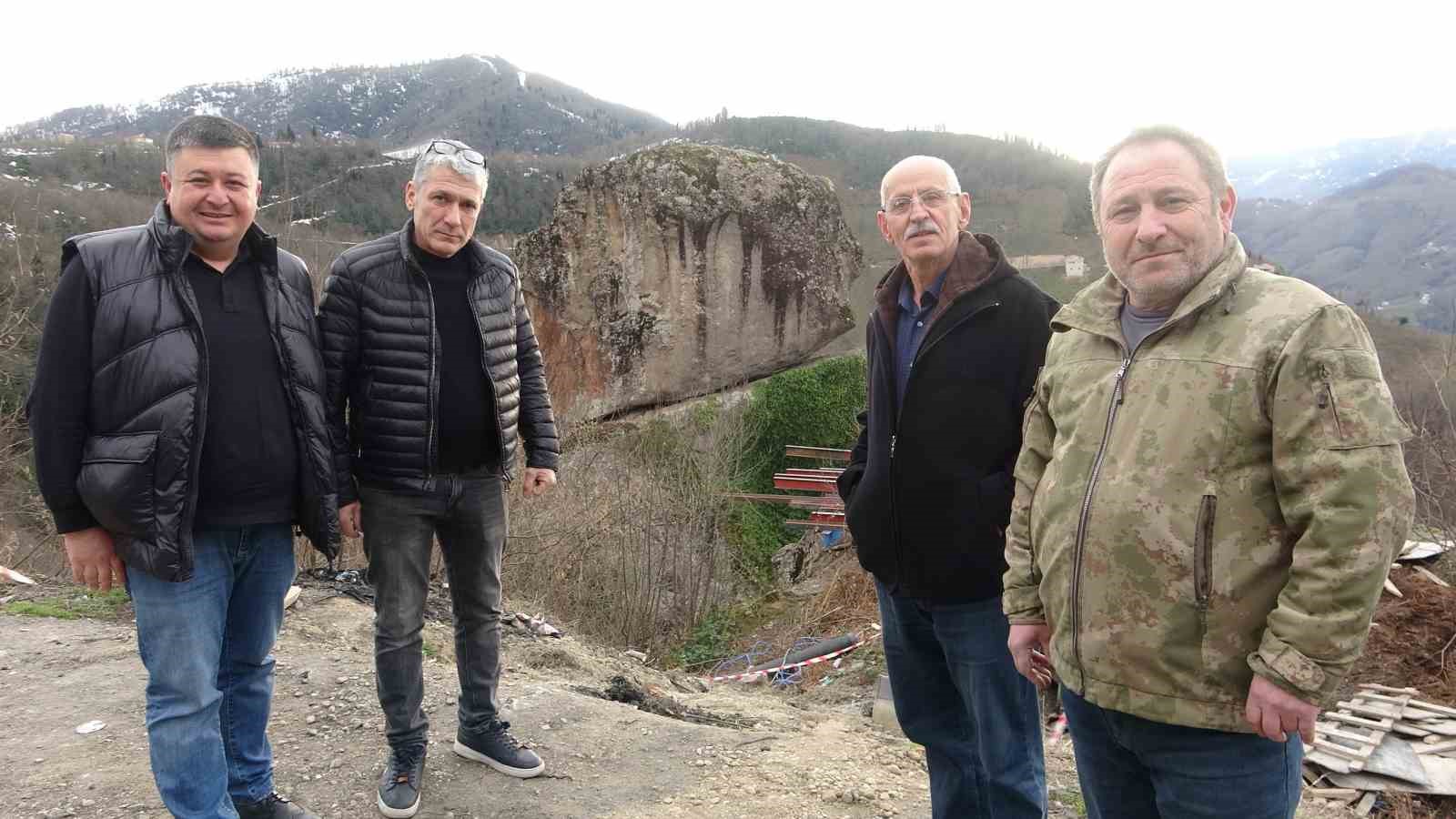 efsaneyi-duyan-geliyor-gelin-kayasi-turizme-kazandiriliyor