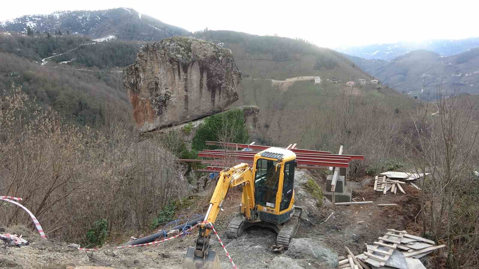 efsaneyi-duyan-geliyor-gelin-kayasi-turizme-kazandiriliyor
