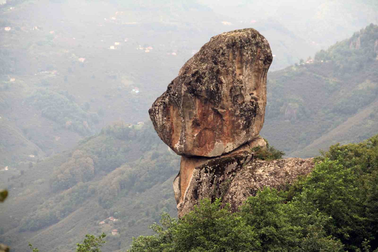 efsaneyi-duyan-geliyor-gelin-kayasi-turizme-kazandiriliyor