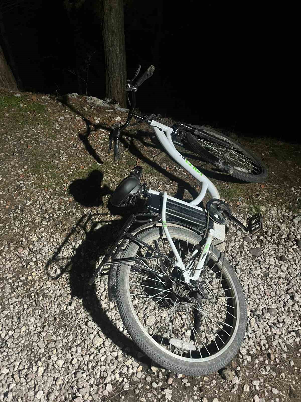 elektrikli-bisikletle-ucuruma-yuvarlanan-genc-hayatini-kaybetti