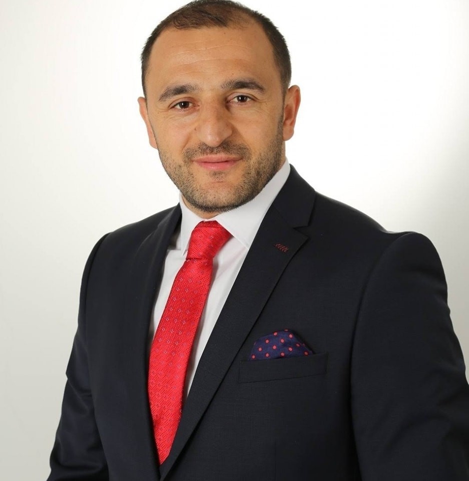 eski-surmene-belediyesi-baskan-yardimcisi-bicakli-saldirida-hayatini-kaybetti