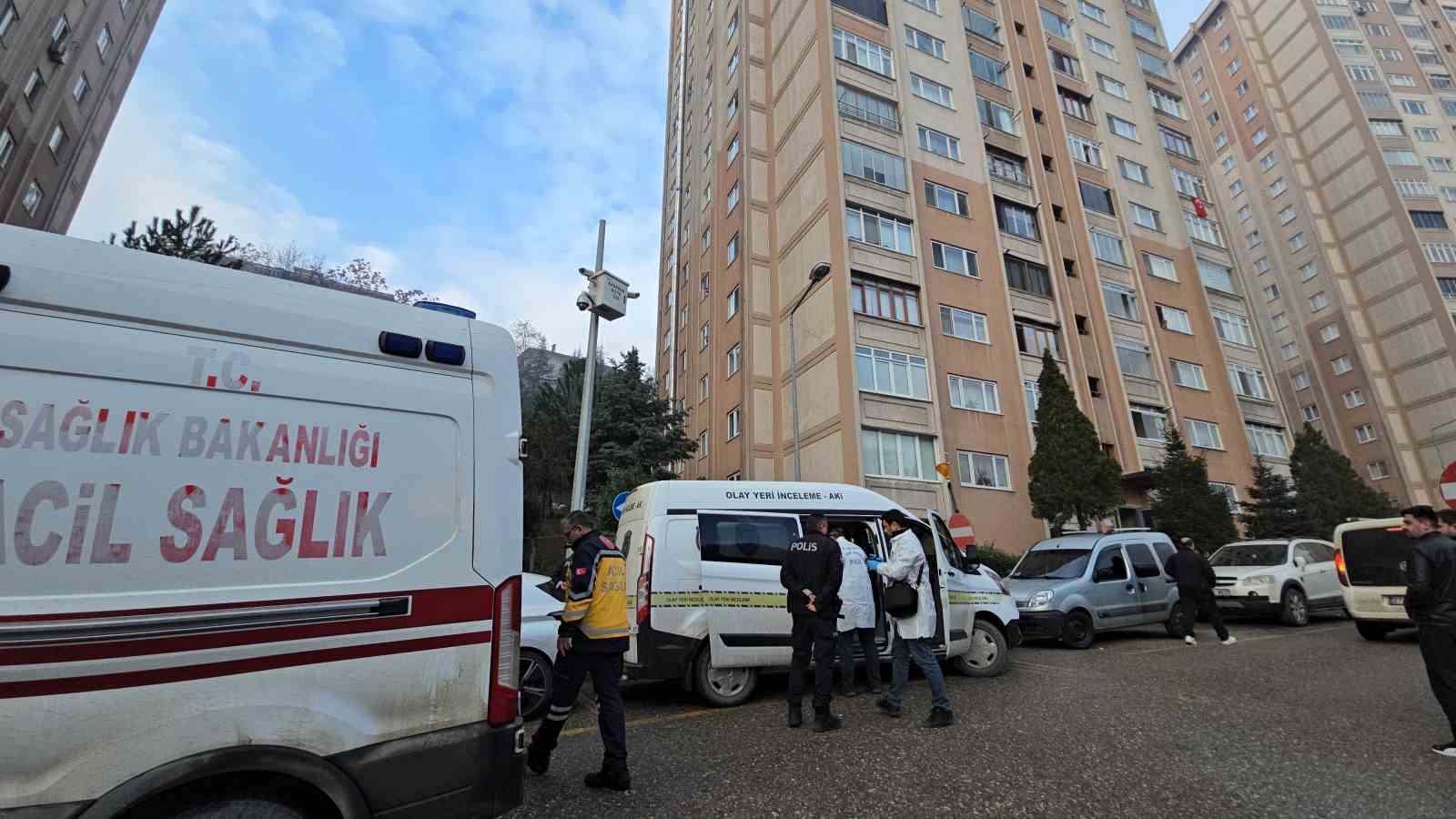 karabukte-5-kattan-dusen-yasli-kadin-yasamini-yitirdi