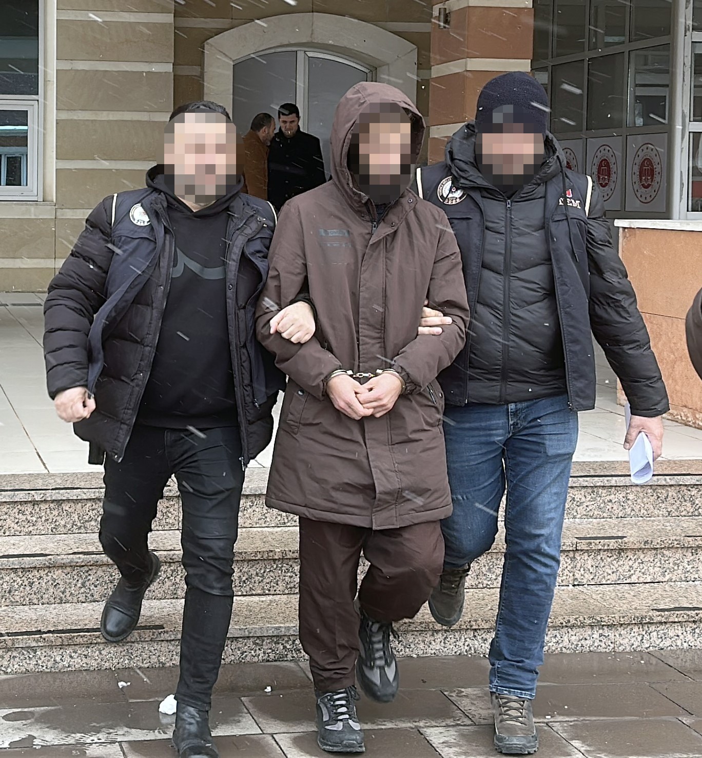 kastamonuda-deas-operasyonunda-gozaltina-alinan-2-supheli-tutuklandi