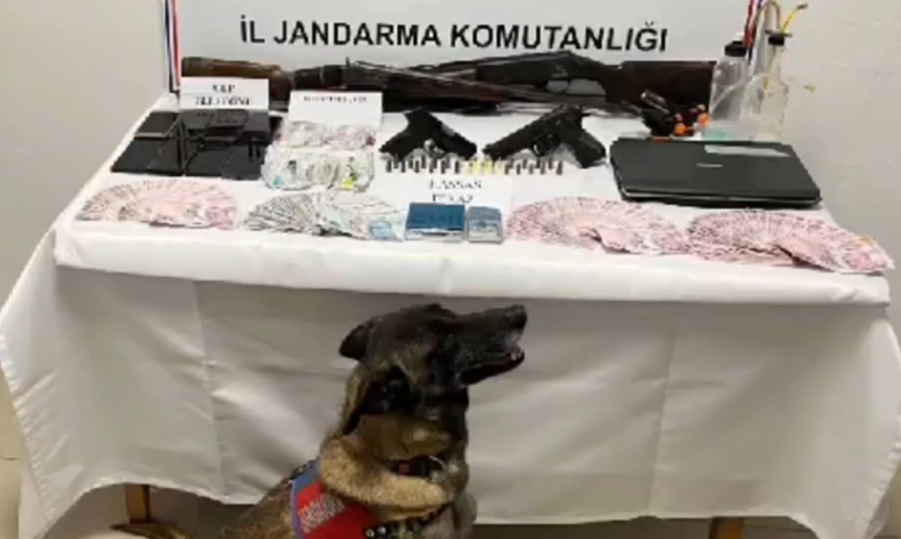 kastamonuda-uyusturucu-operasyonlarinda-9-gozalti