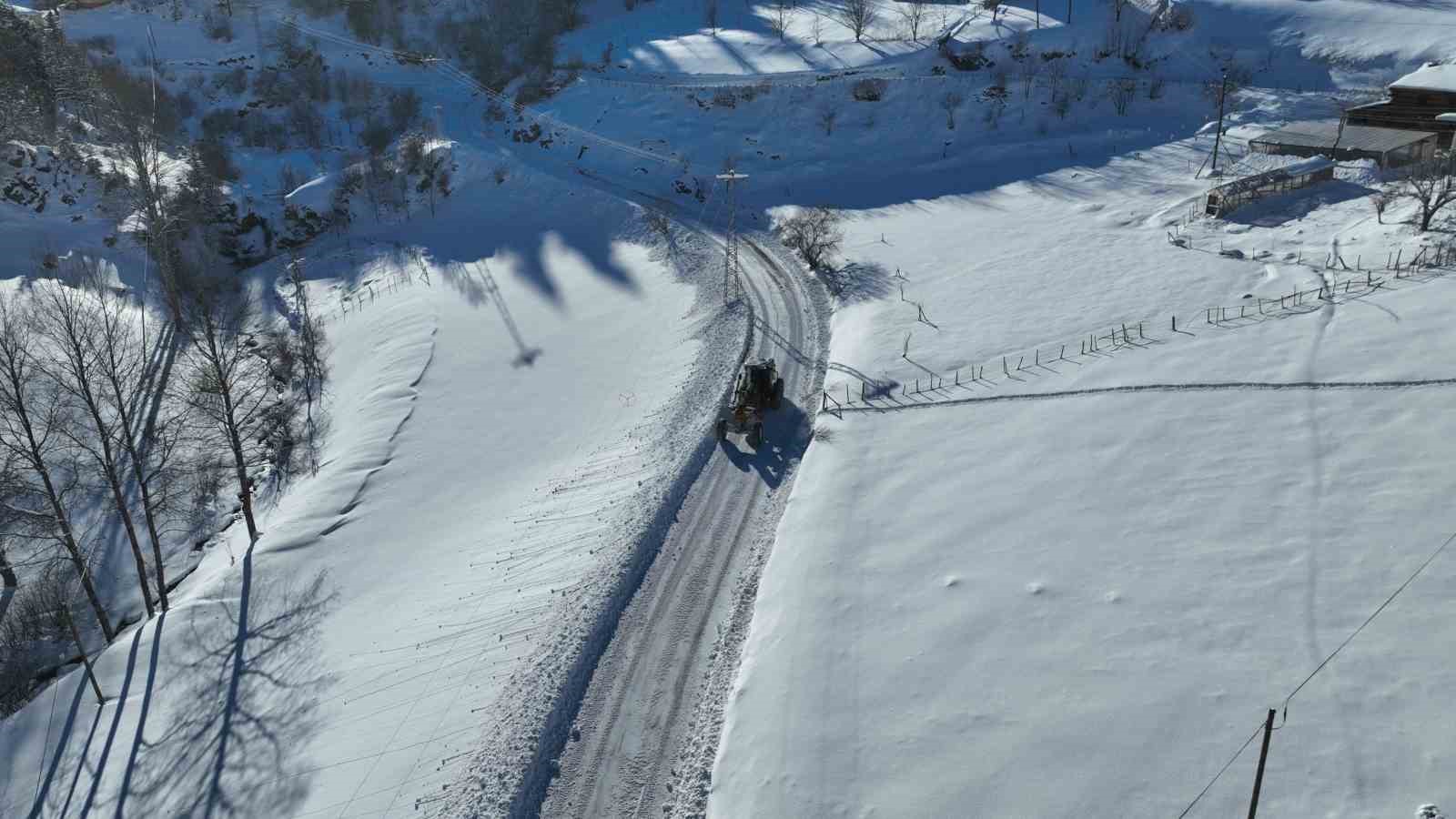 kis-turizmi-icin-yayla-yollari-acik-tutuluyor