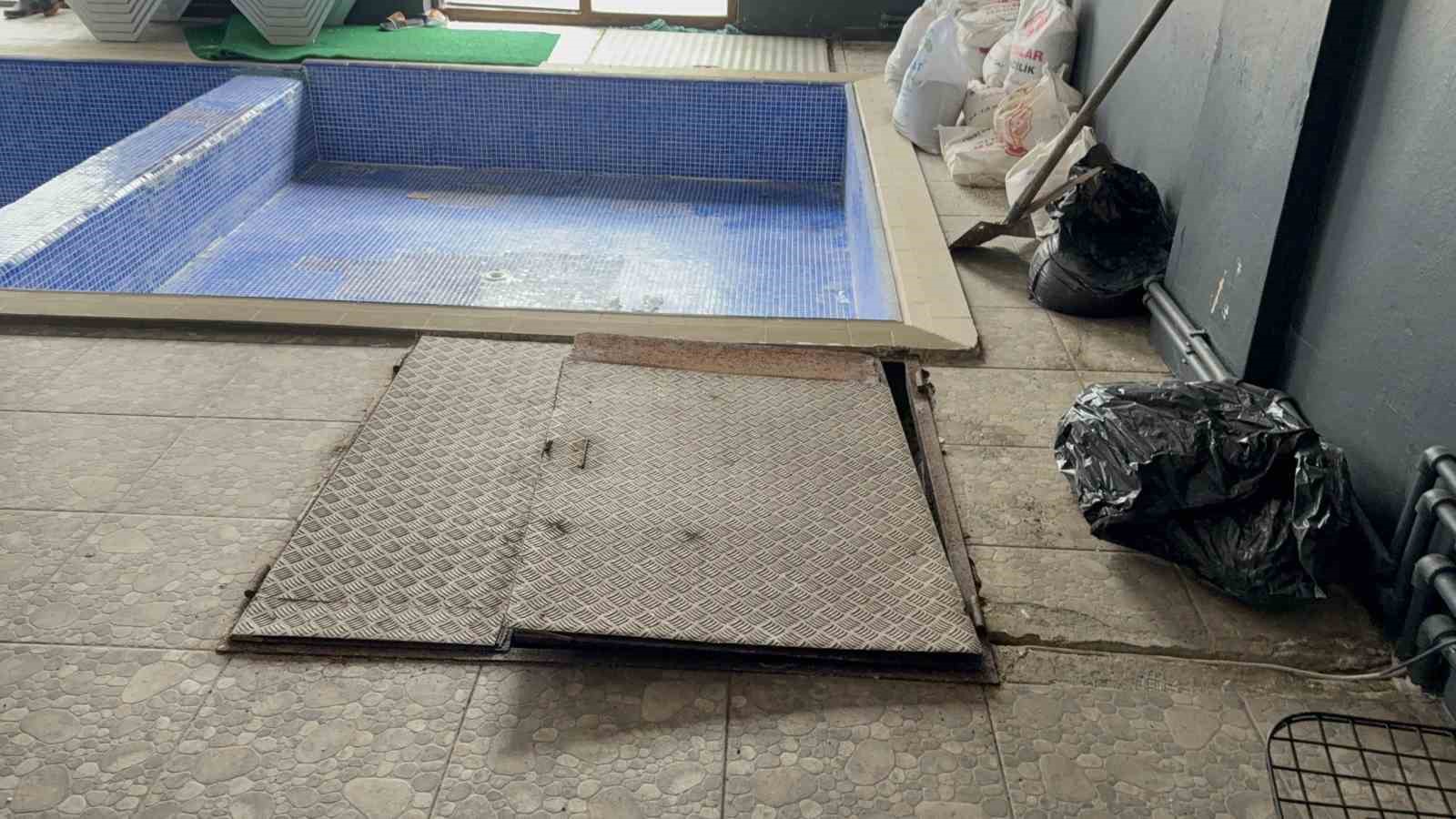 ogluna-da-ismini-verdigi-babasini-baltayla-oldurdu