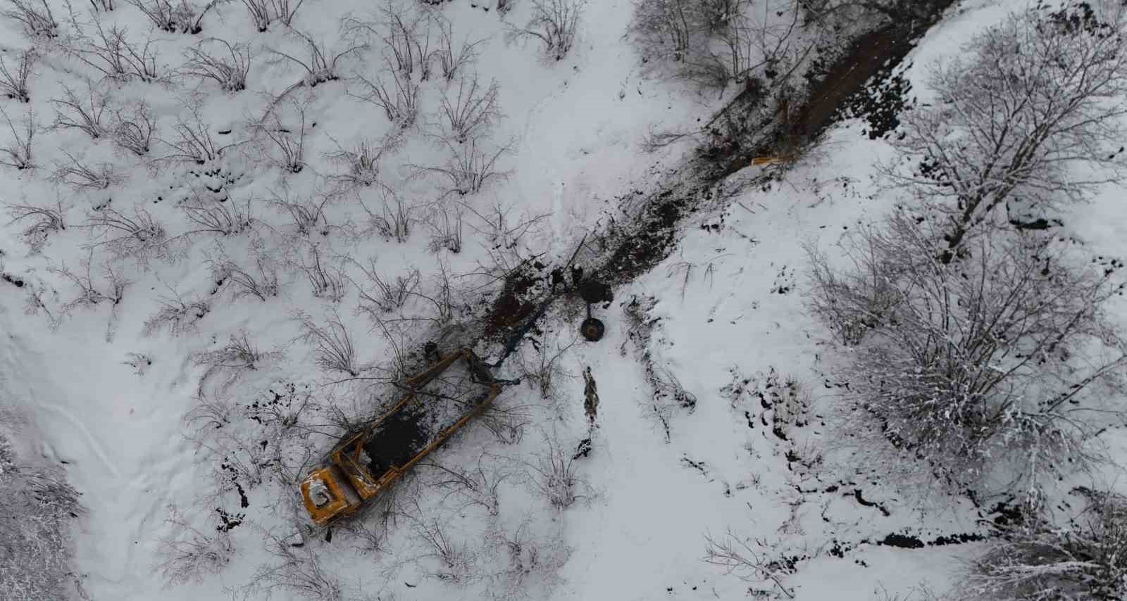 orduda-tir-600-metre-ucurumdan-yuvarlandi-kaza-ani-kamerada