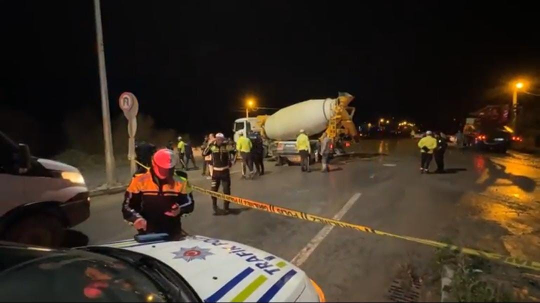 otomobil-beton-mikserine-carpti-1-yarali