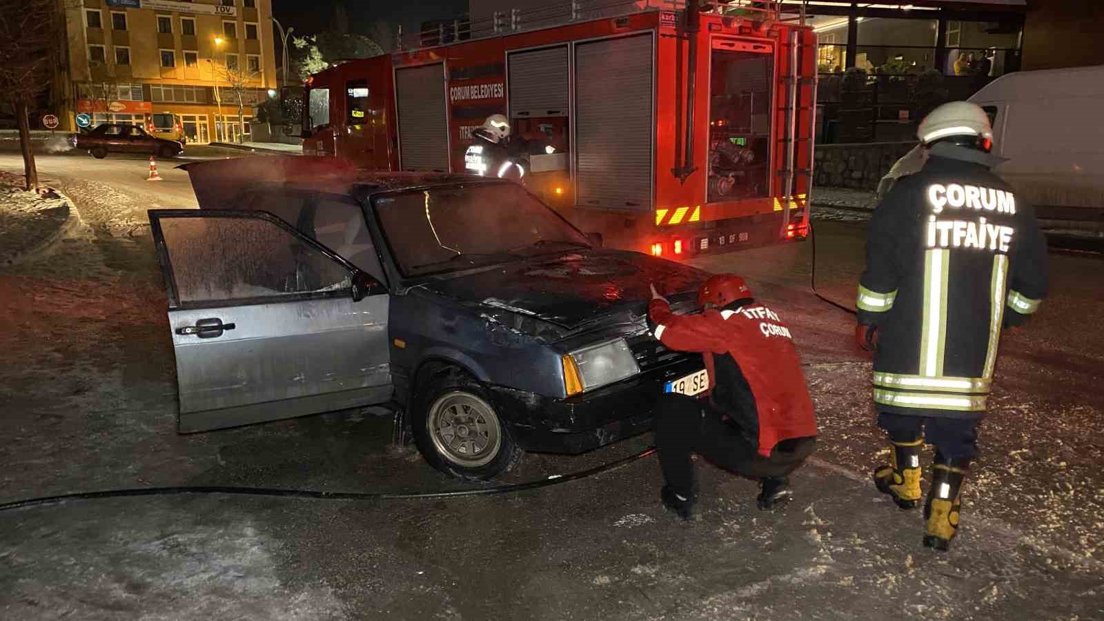 otomobili-kule-donmekten-itfaiye-kurtardi