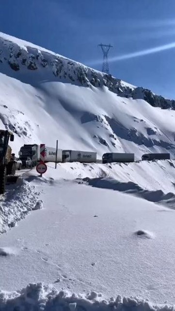 sahara-gecidinde-buzlanma-kazaya-neden-oldu