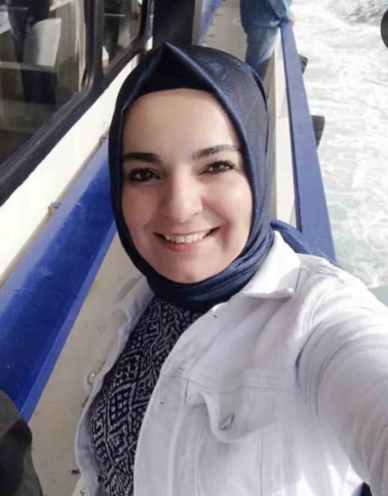 samsunda-9-kattan-2-kata-dusen-ogretmen-hayatini-kaybetti