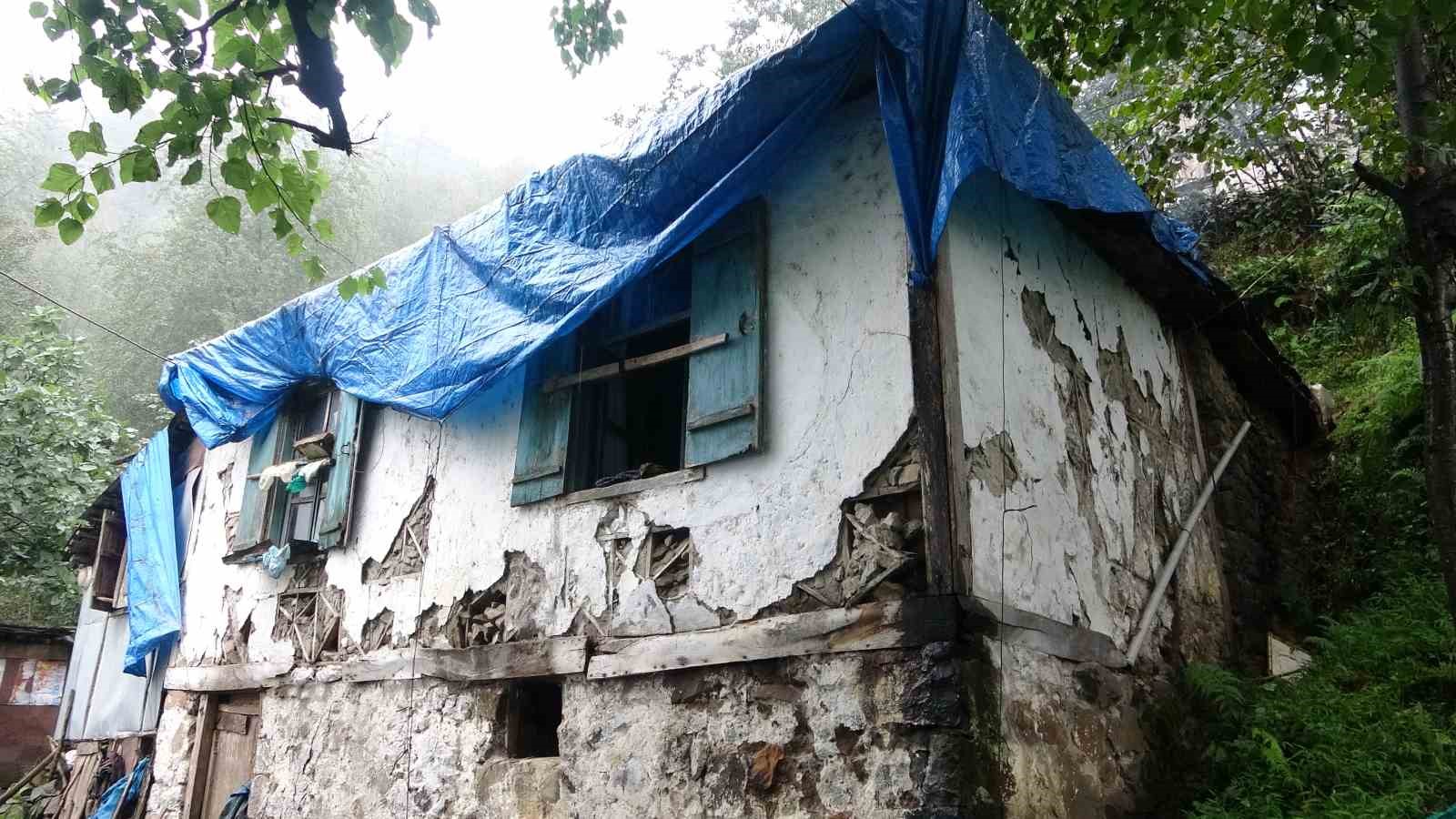 sehit-ailesi-harabe-koy-evinden-kurtuldu-yeni-yuvalarina-kavustu