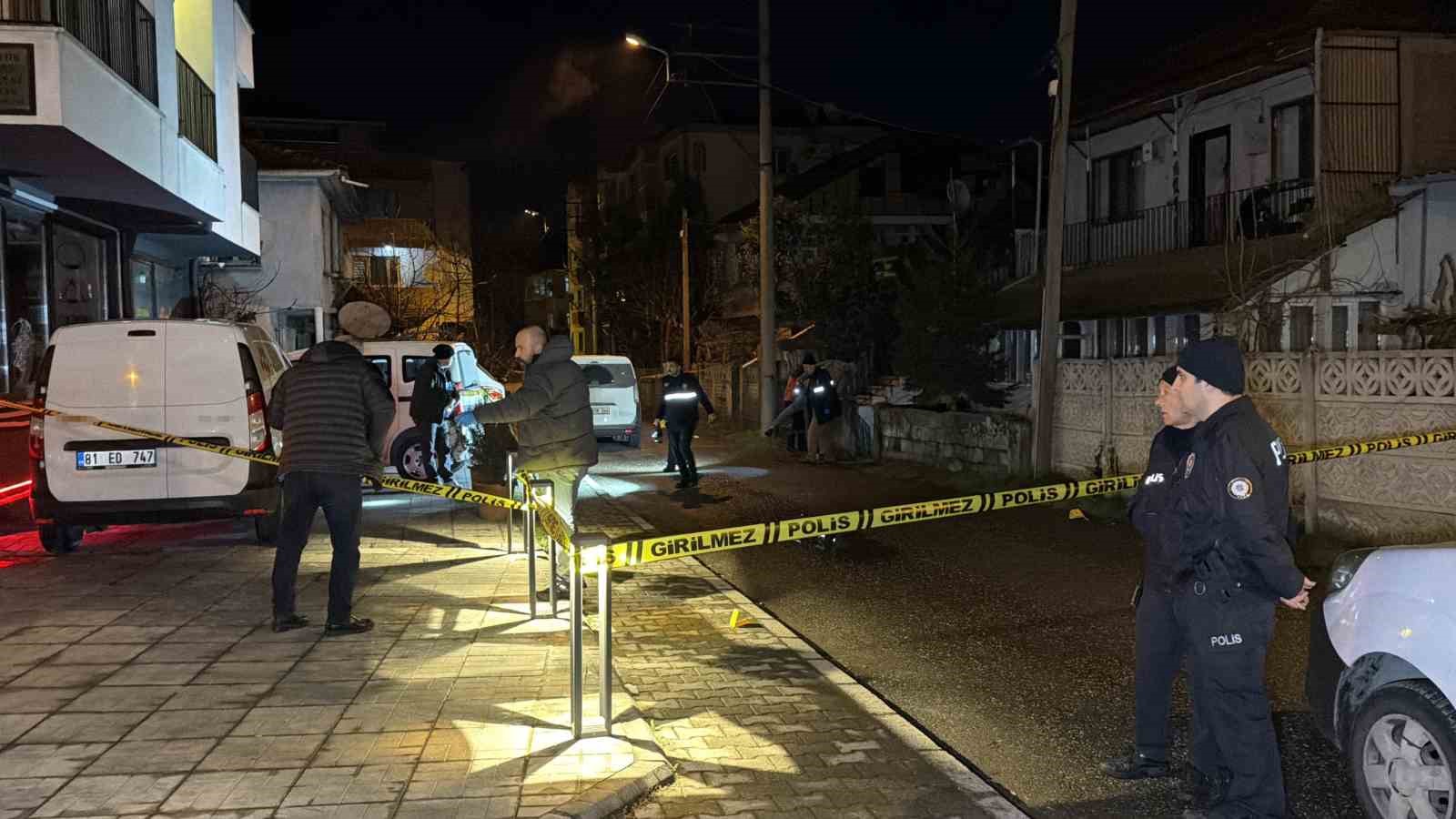 sokak-ortasinda-silahla-vurulmus-halde-bulunan-bir-kisi-hayatini-kaybetti
