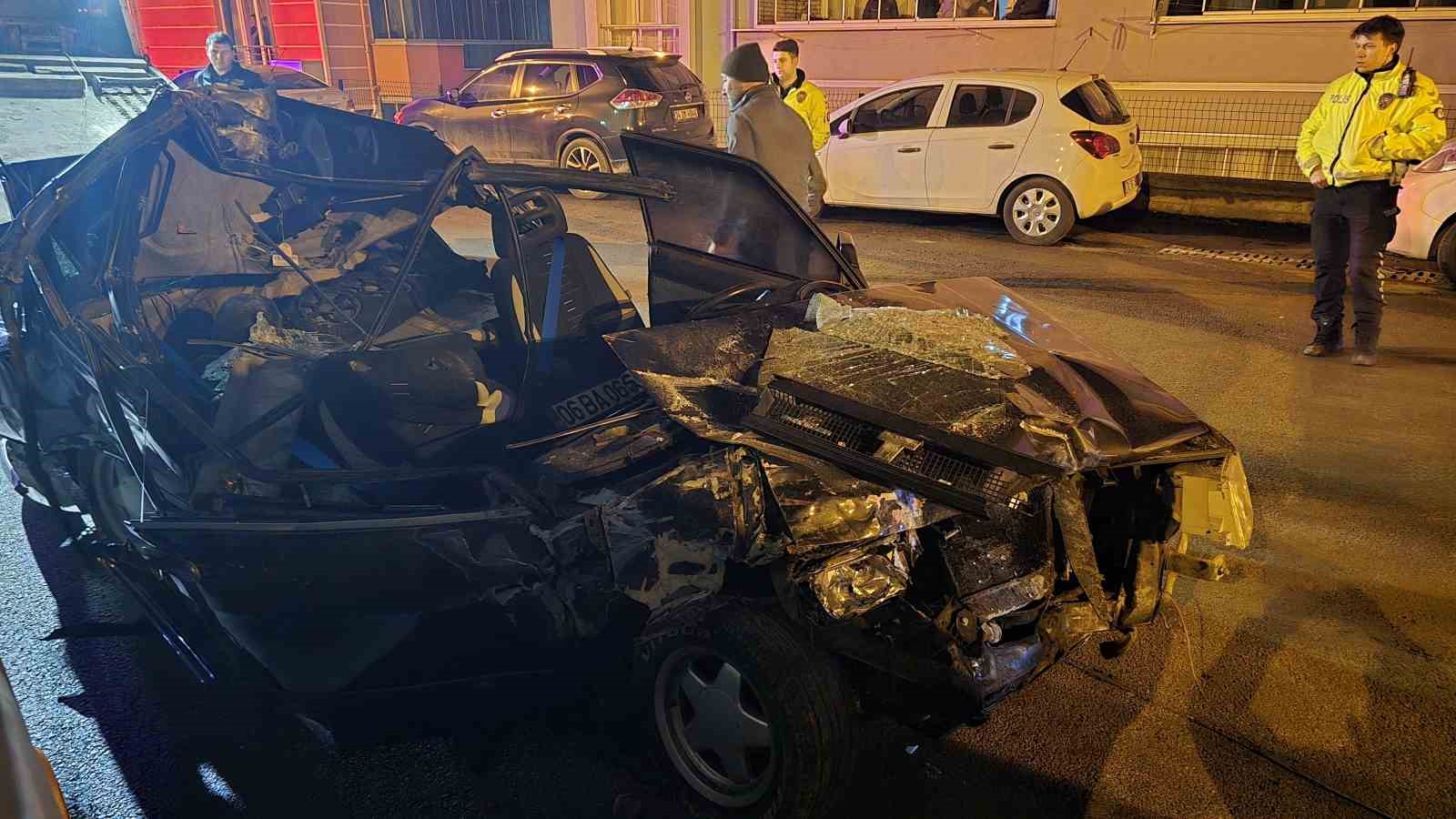 tofas-tira-ok-gibi-saplandi-1i-agir-2-yarali