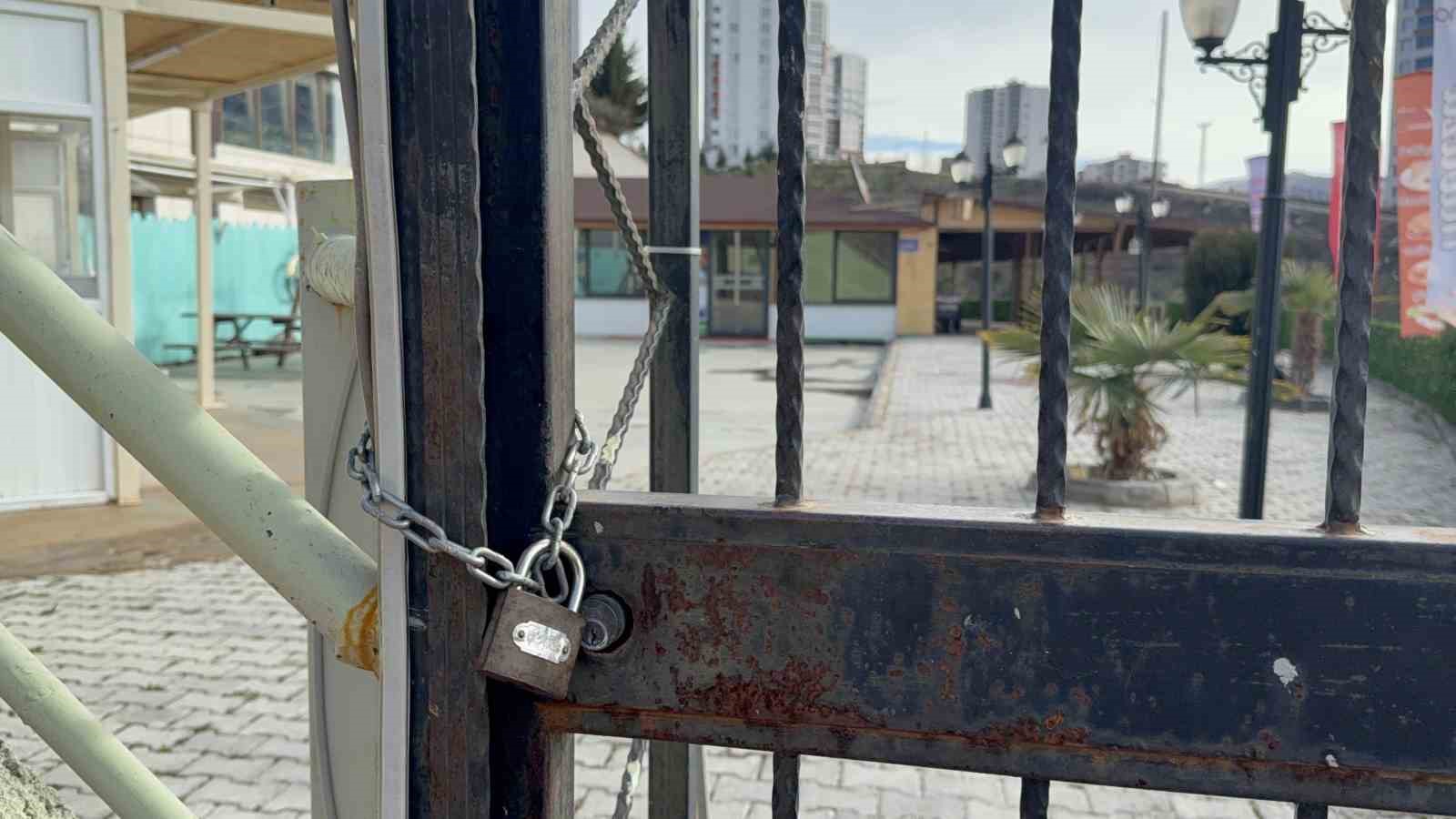 tokatta-kan-donduran-cinayet-babasini-oldurerek-havuz-deposuna-gomdu