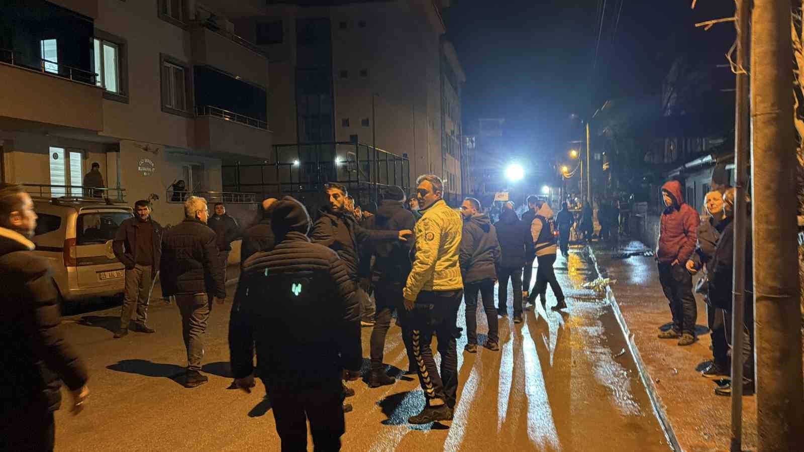 tokatta-yangin-sonrasi-mahallede-kavga-cikti