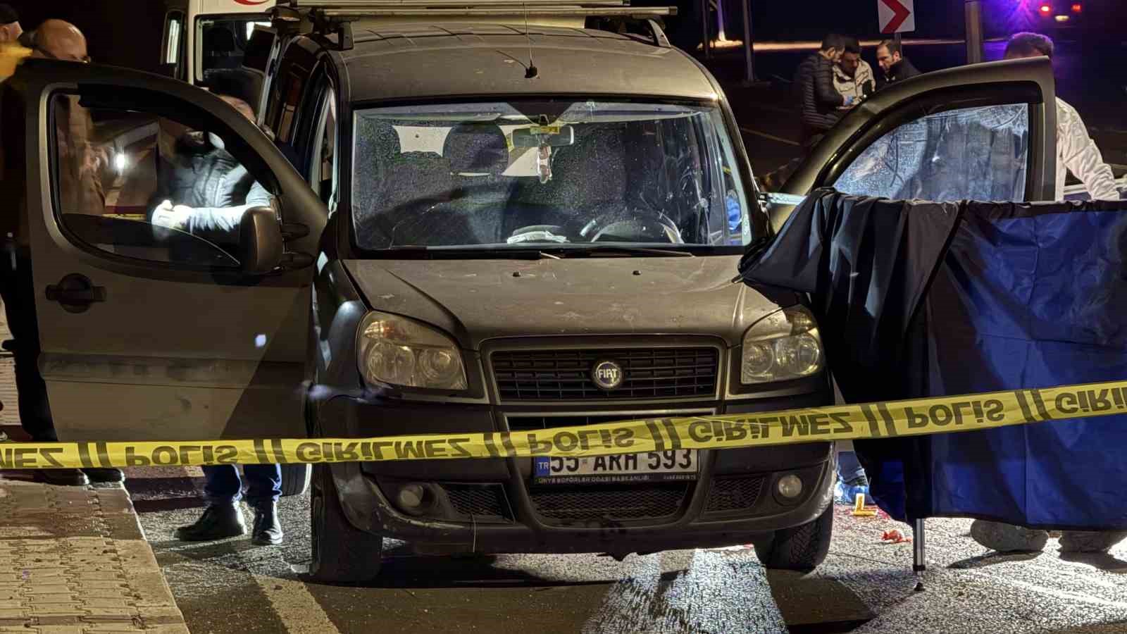 yasak-iliski-yasadigi-sevgilisini-bogazini-keserek-oldurdu