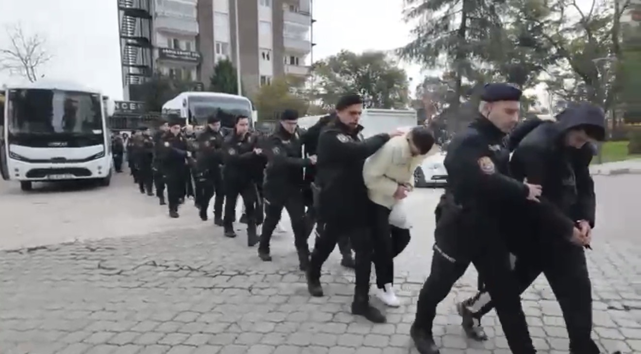 14-kisinin-tutuklandigi-yasa-disi-bahis-operasyonunda-26-milyar-tl-islem-hacmi-belirlendi