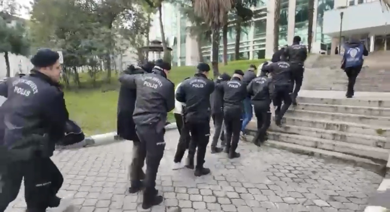 14-kisinin-tutuklandigi-yasa-disi-bahis-operasyonunda-26-milyar-tl-islem-hacmi-belirlendi