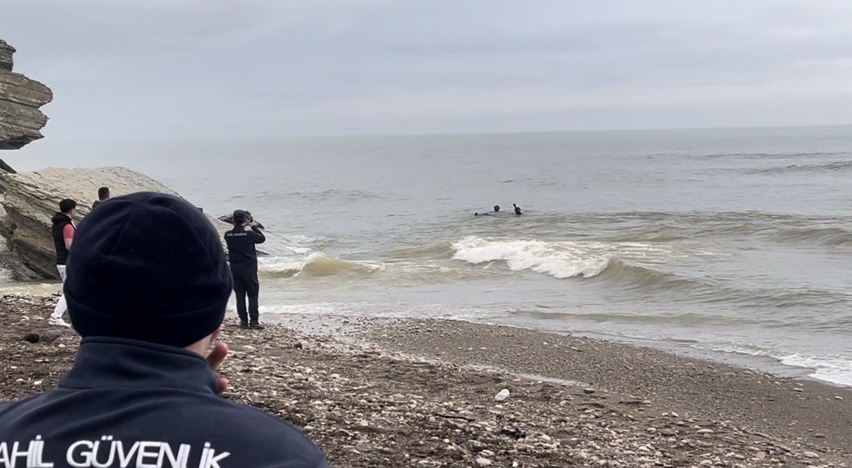 3-gundur-kayip-olan-kadin-kayaliklarda-olu-bulundu