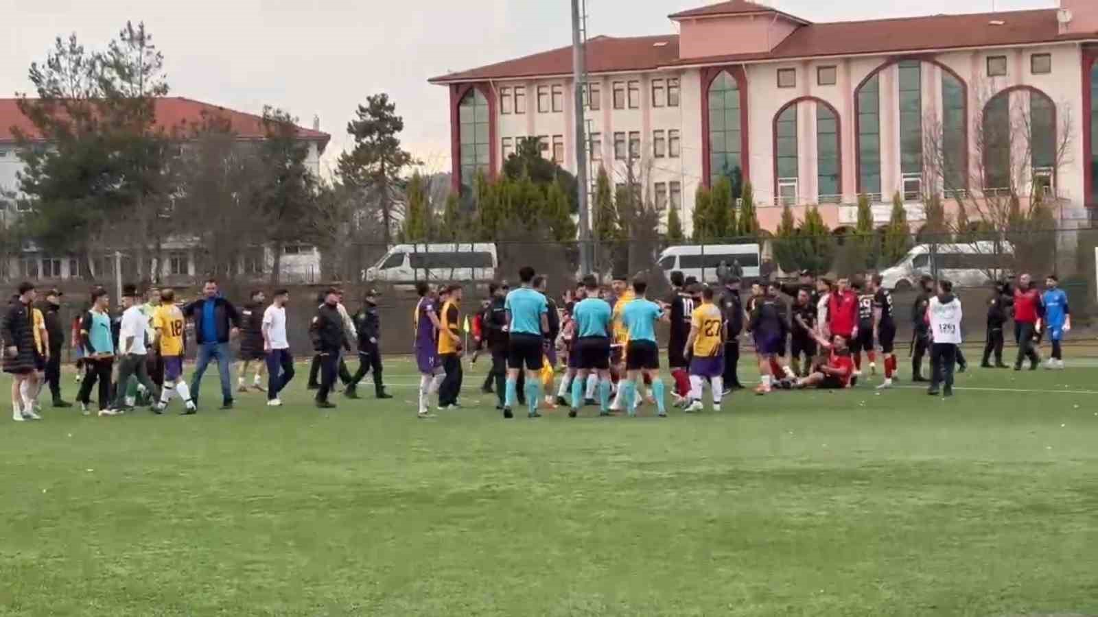 amator-macta-saha-karisti