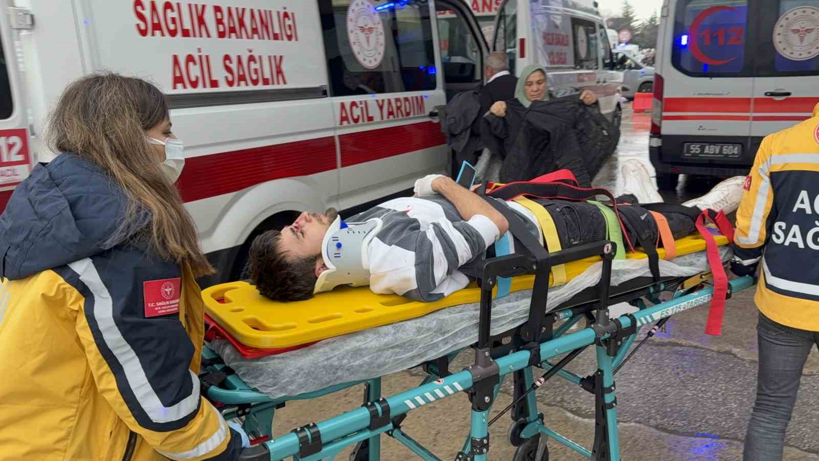 babasini-ameliyata-gotururken-yaptigi-kazada-oglu-yaralandi