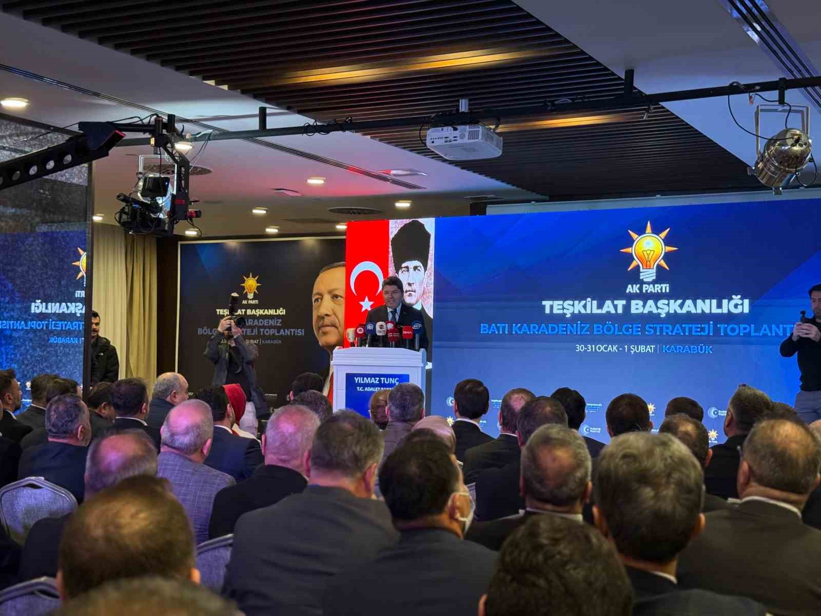 bakan-tunctan-ozele-secimin-birinci-partisiyiz-tepkisi