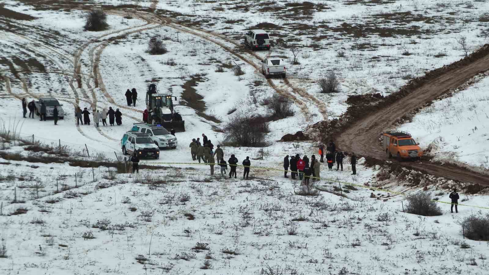 bayburtta-gercegi-aratmayan-tatbikat-3-kisi-cig-altindan-cikarildi