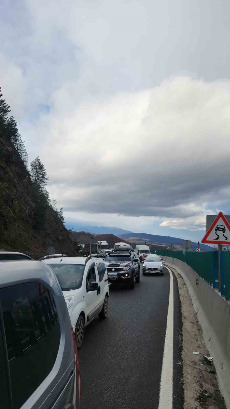 bolu-daginda-tanker-alev-alev-yandi