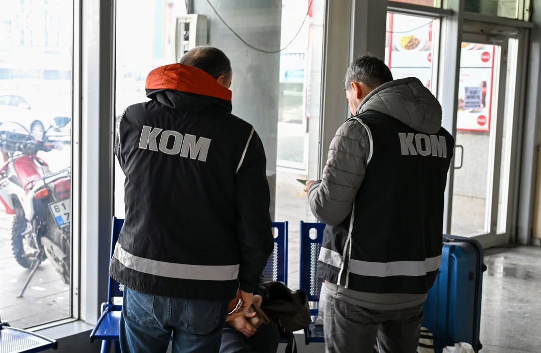 boluda-duzensiz-gocle-mucadele-araliksiz-suruyor