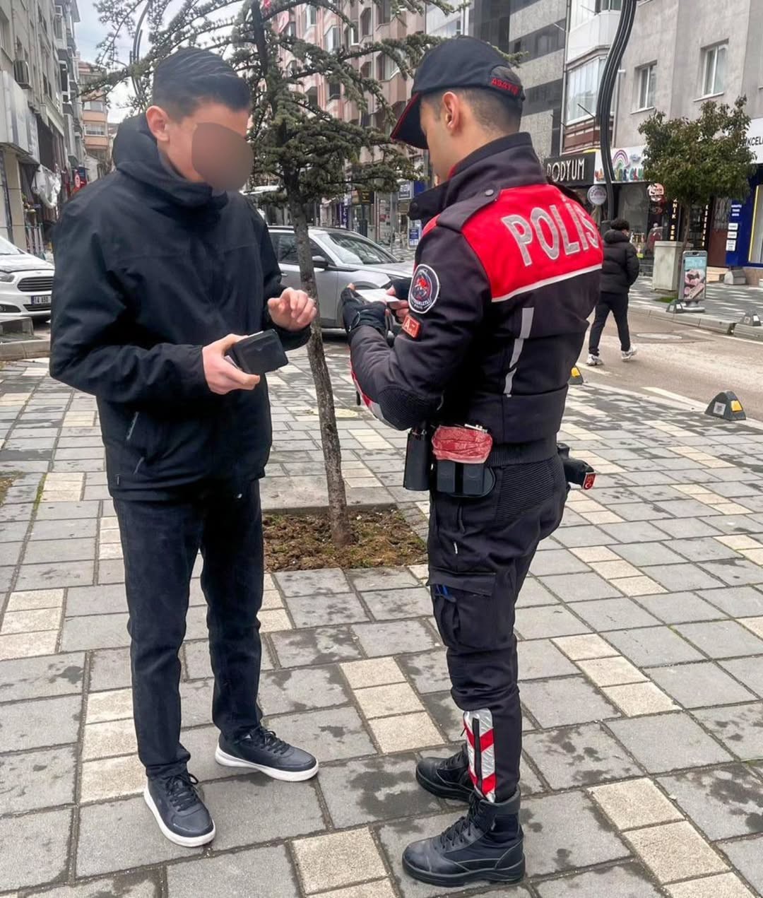 boluda-duzensiz-gocle-mucadele-araliksiz-suruyor