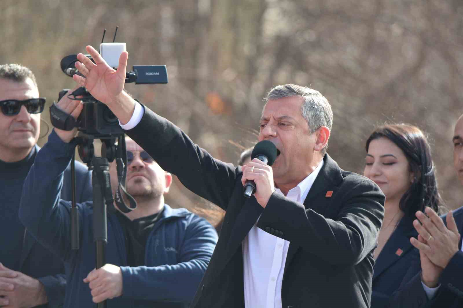 chp-genel-baskani-ozel-47-yil-ikinci-parti-kalan-ama-millete-saygisini-kaybetmeyen-siyasetin-adi-cumhuriyet-halk-partisidir