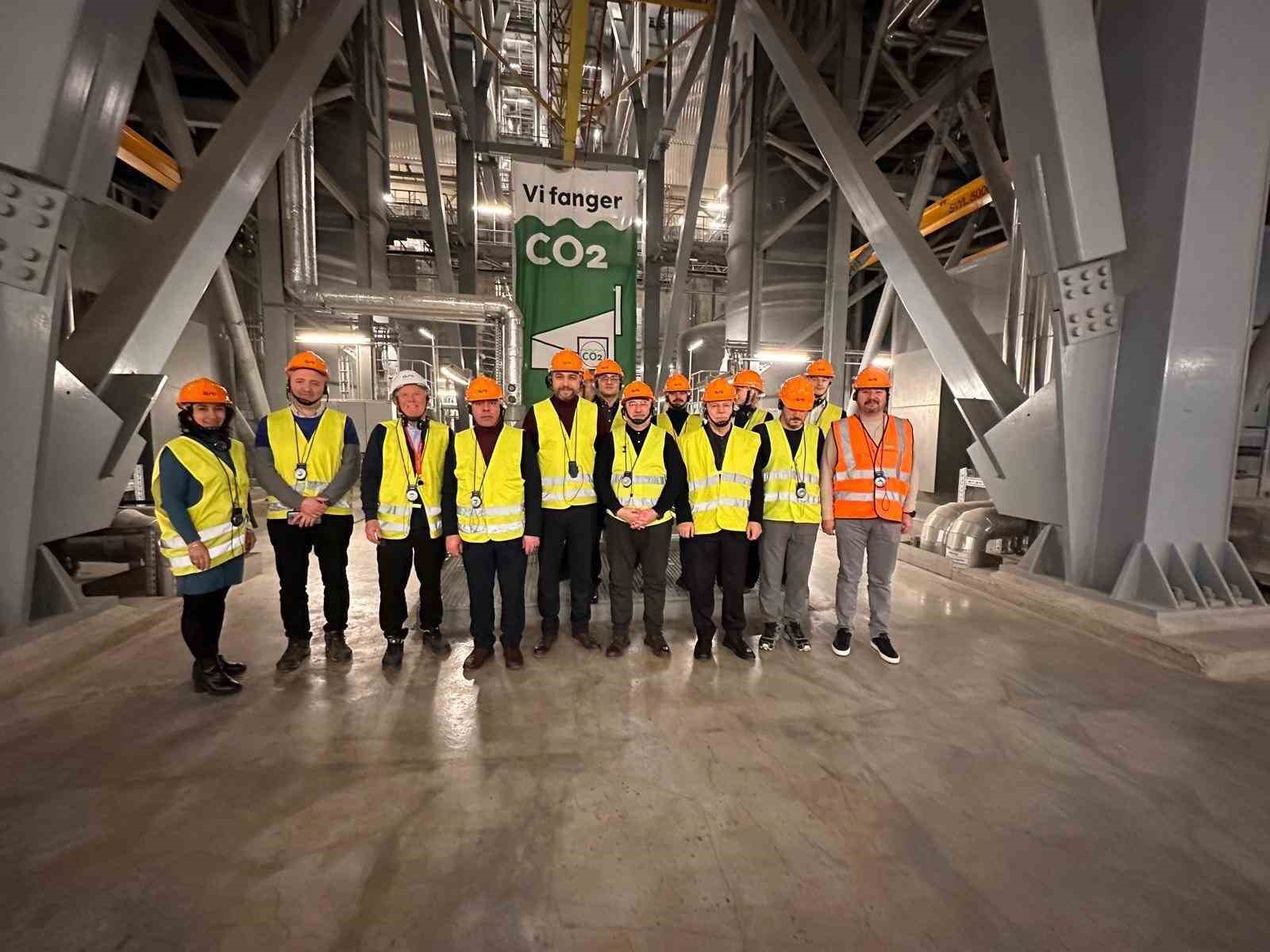 corum-belediye-baskani-asgin-cevreci-enerji-sistemlerini-danimarkada-inceledi