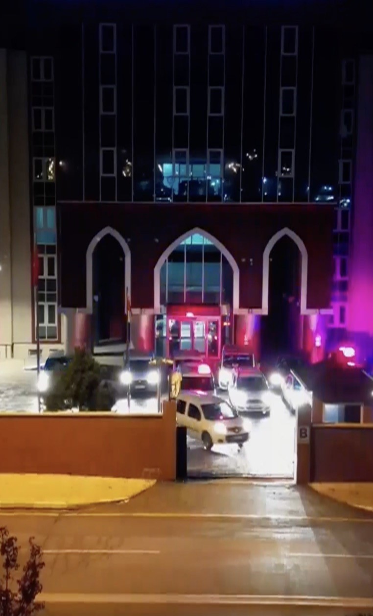 corum-merkezli-dolandiricilik-operasyonunda-6-tutuklama