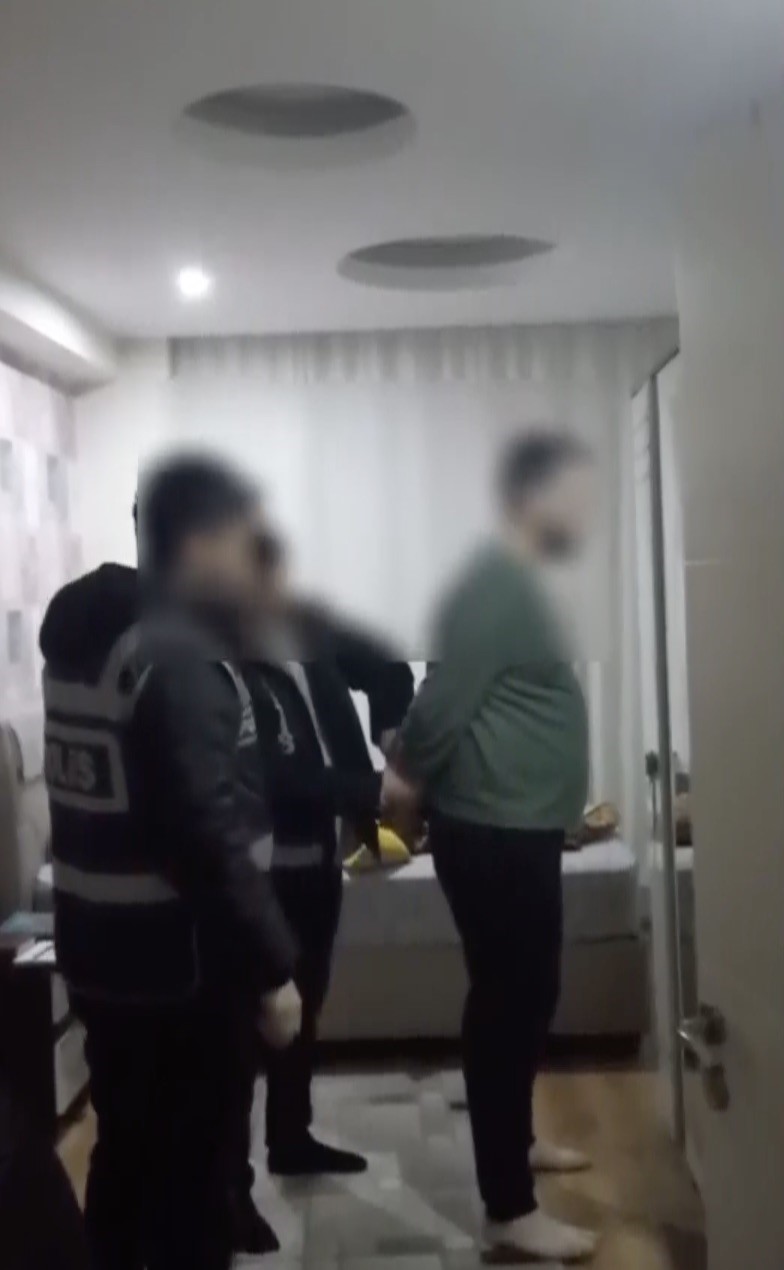 corum-merkezli-dolandiricilik-operasyonunda-6-tutuklama