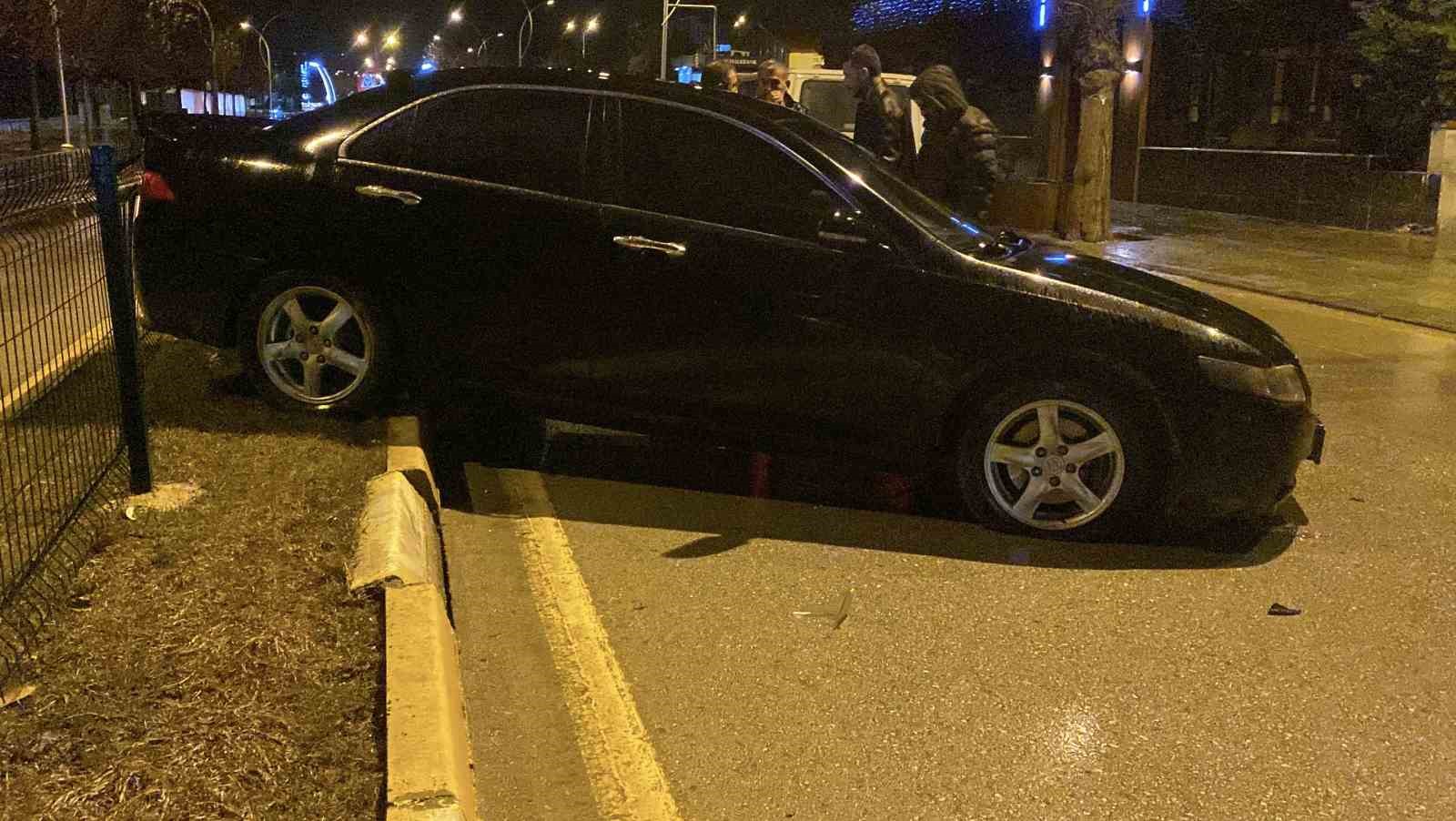 corumda-iki-otomobil-carpisti-anne-ve-oglu-yaralandi