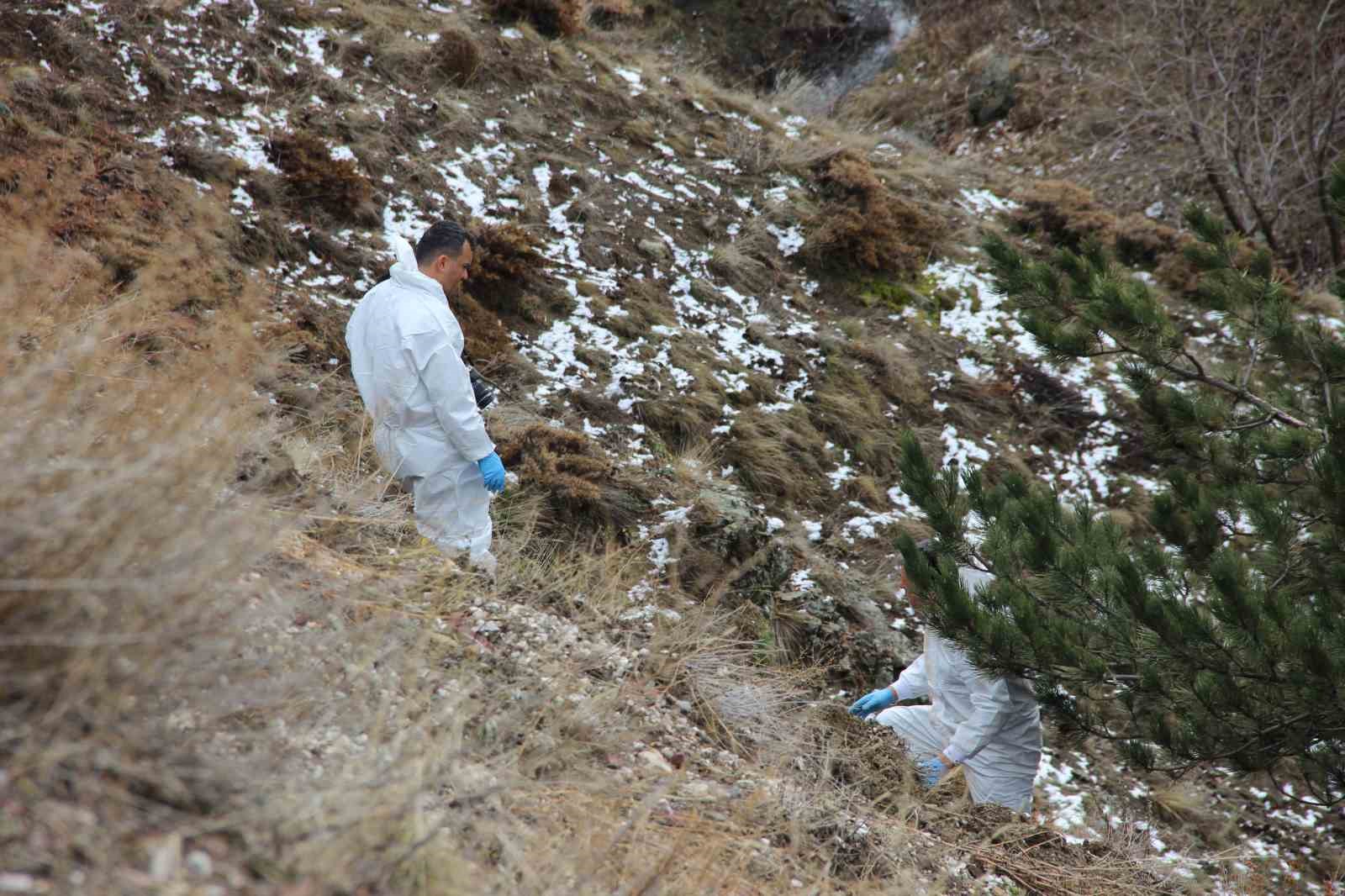 corumda-kan-donduran-cinayet-6-gundur-aranan-yasli-adamin-cesedi-parcalanmis-halde-bulundu