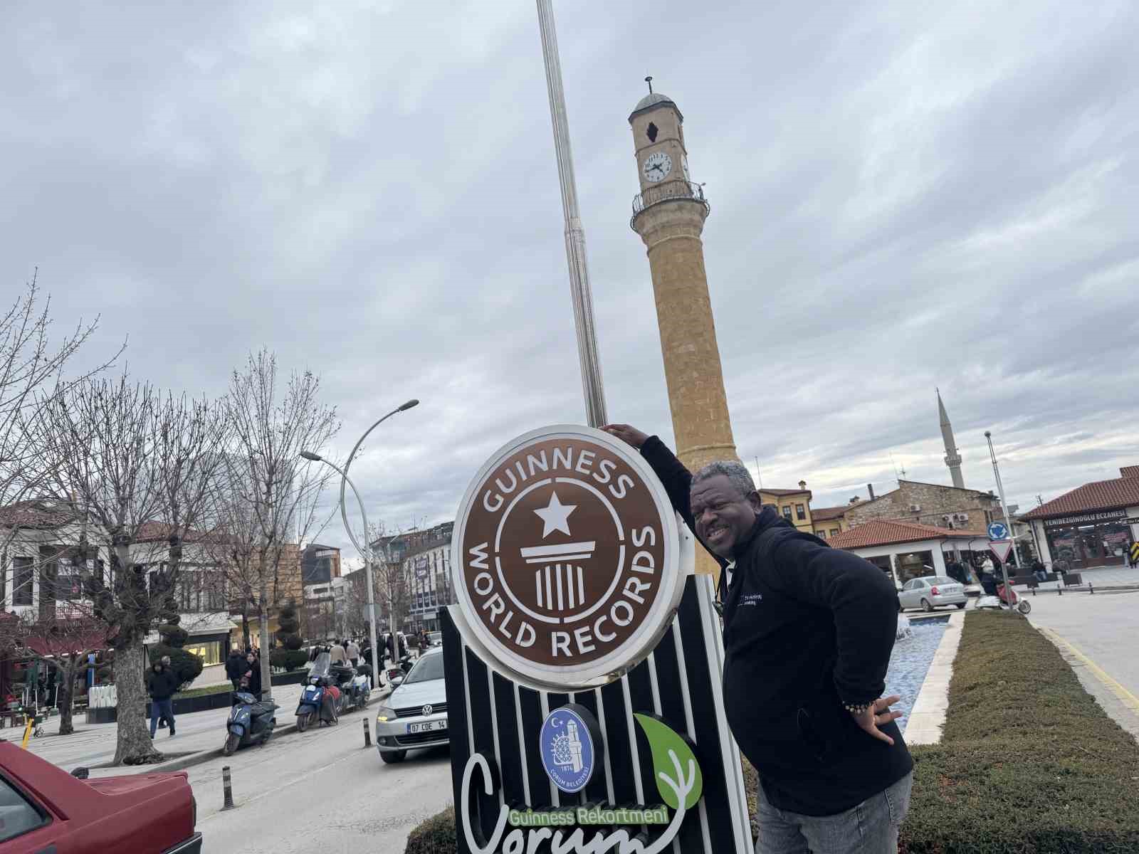 dunyanin-farkli-ulkelerinden-gelen-turizm-acente-temsilcileri-corumun-tarihi-mekanlarini-gezdi