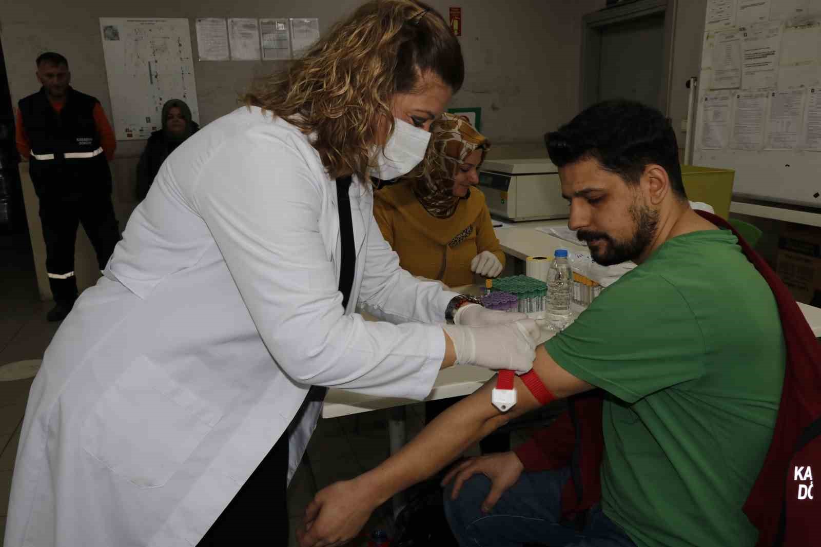 fabrikalar-saglik-merkezine-donustu-hastaneye-gitmeye-gerek-kalmadi