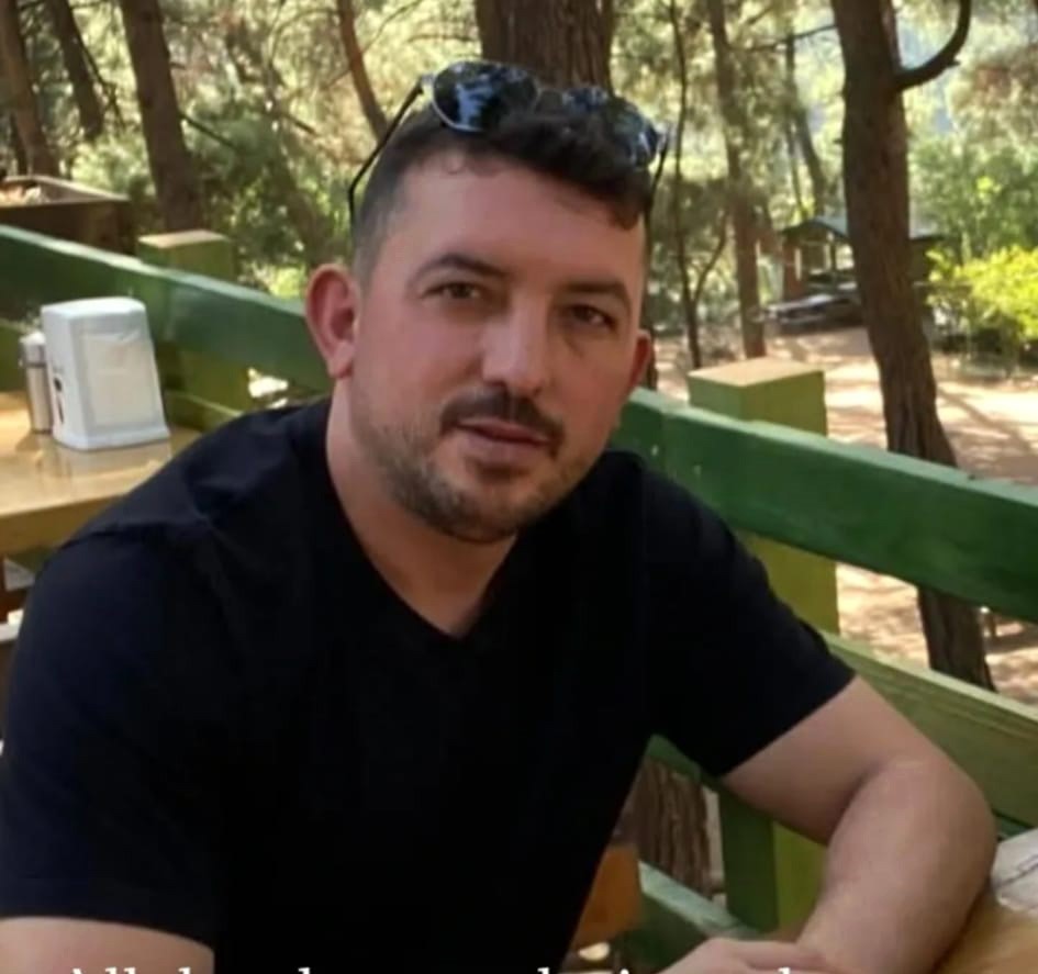 gumushanede-otomobil-ucuruma-yuvarlandi-1-olu