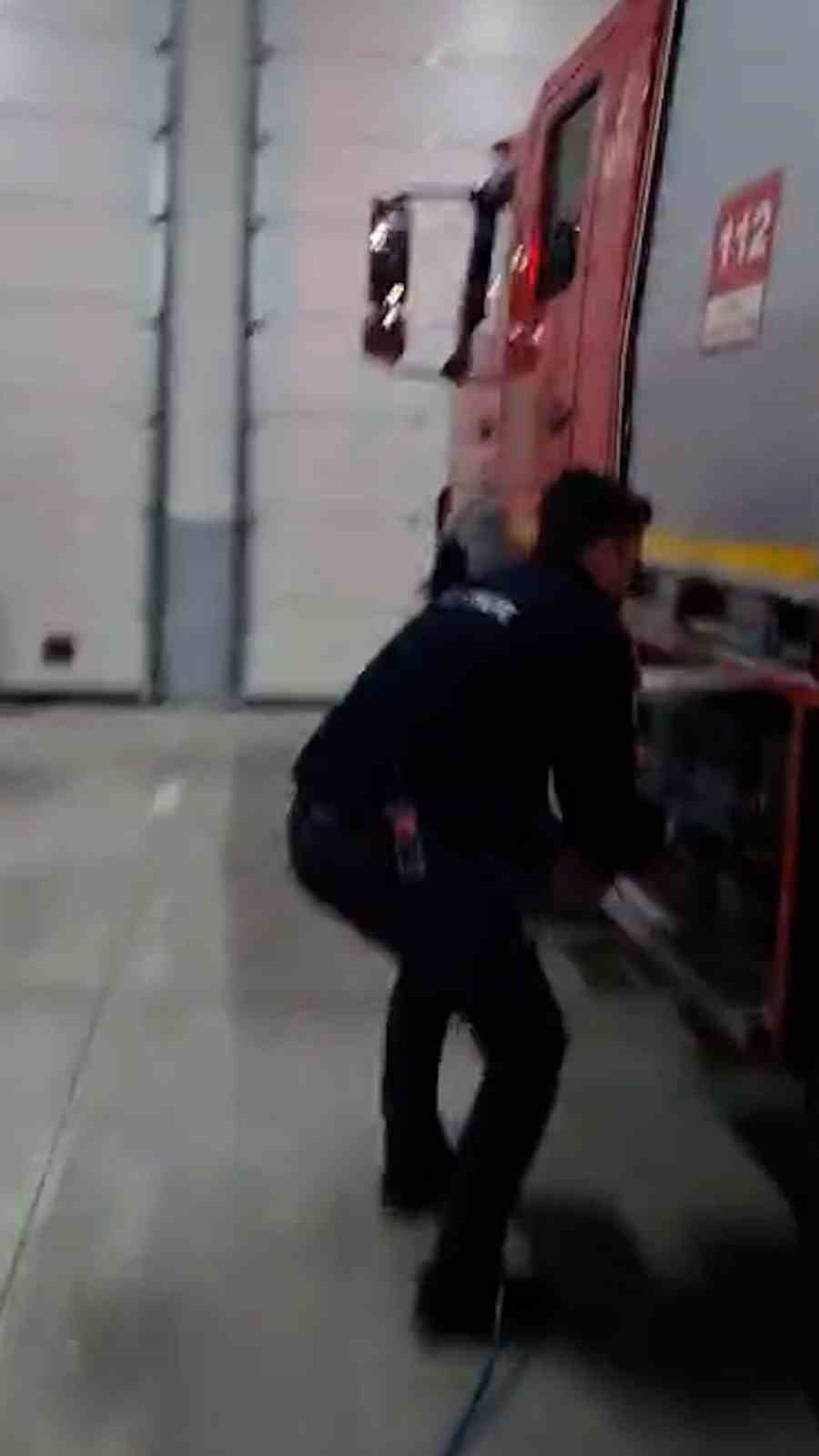 itfaiye-soforune-yurek-hoplatan-surpriz-anam-anam-benim-ev