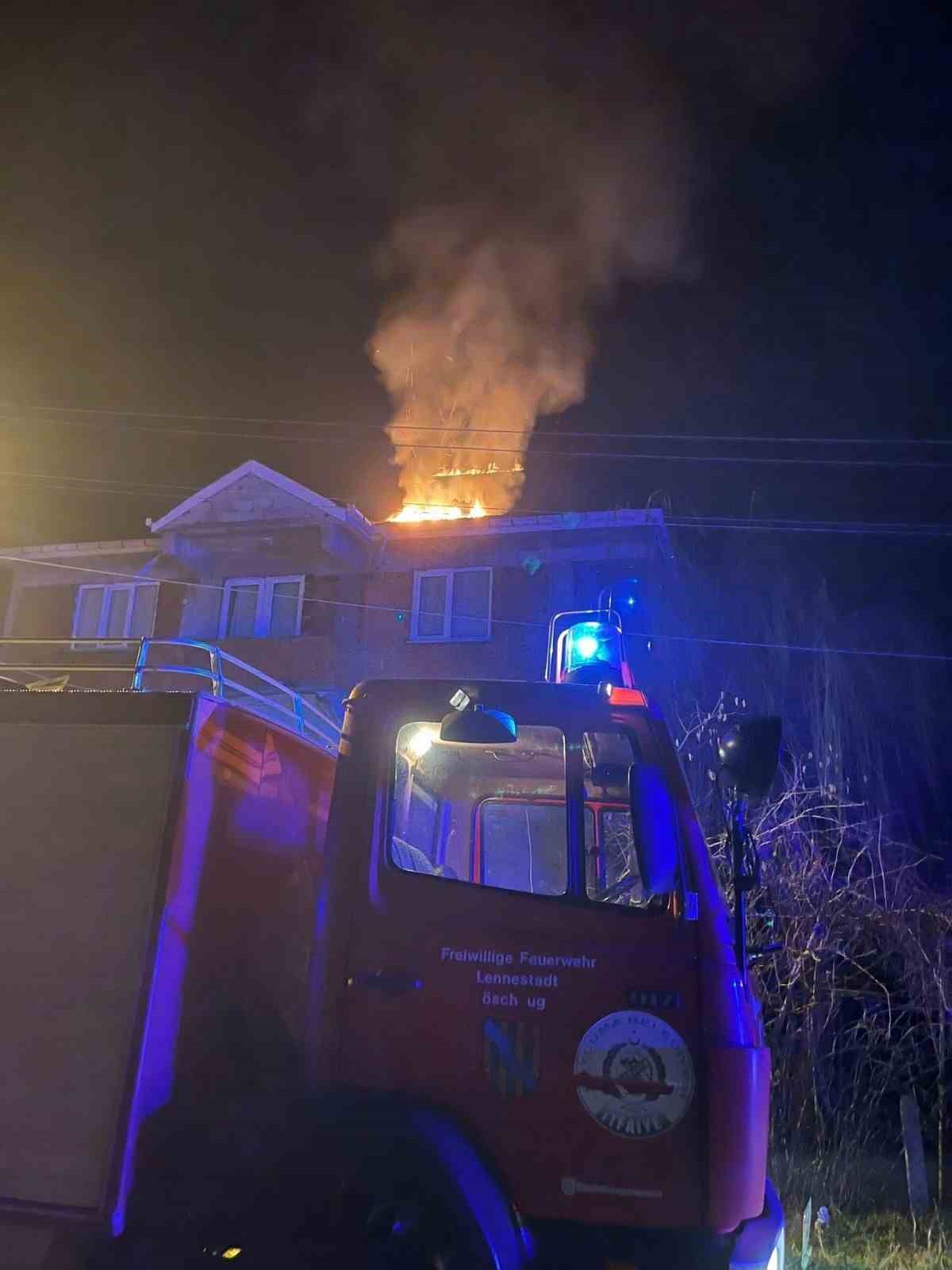 persembede-cati-alevlere-teslim-oldu