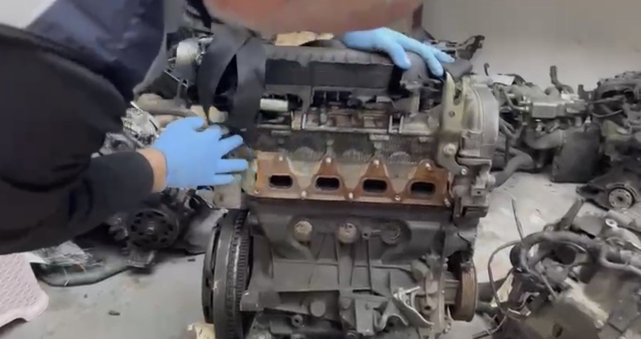 samsunda-13-gumruk-kacagi-otomobil-motoru-ele-gecirildi