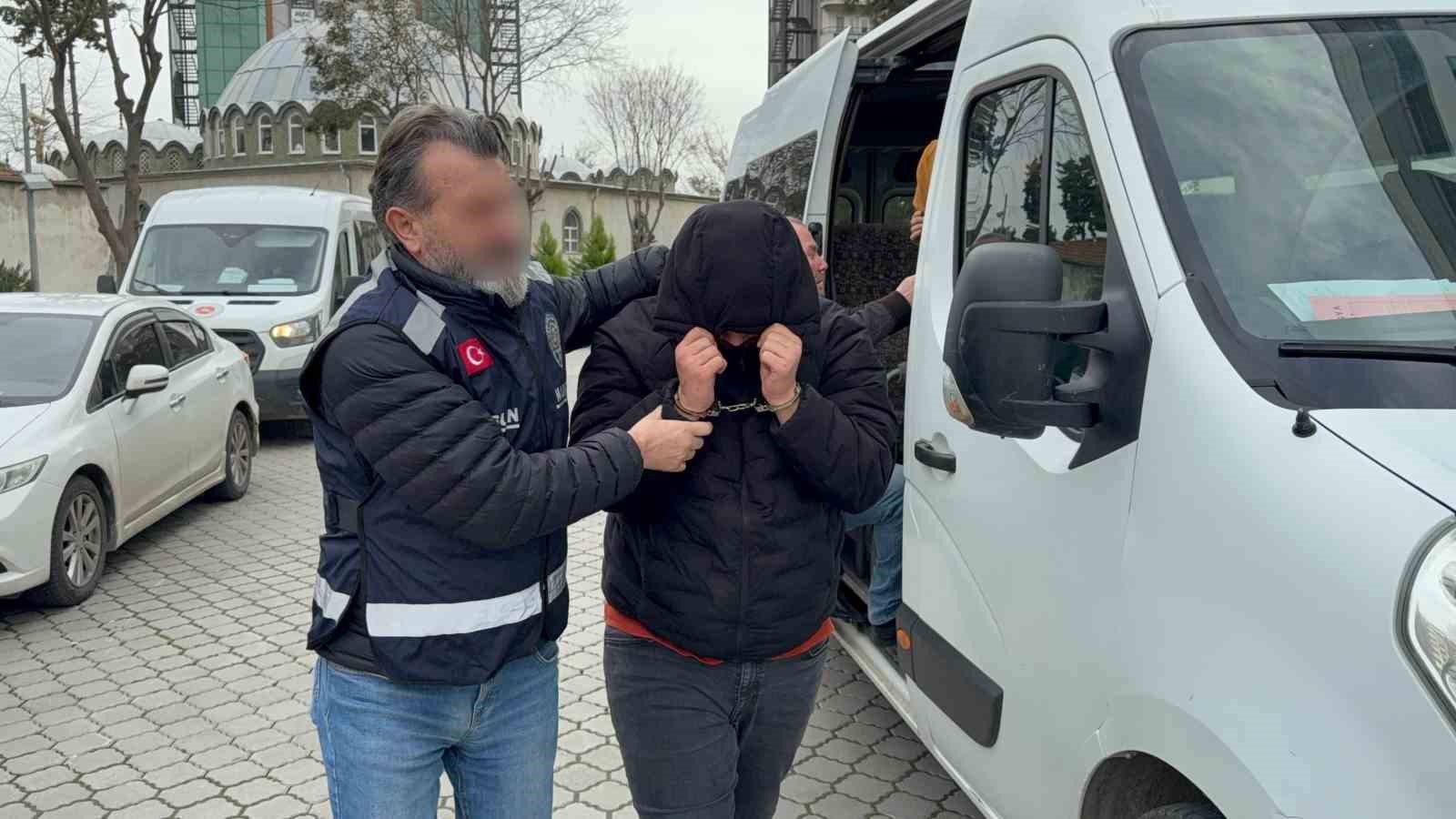 samsunda-pes-pese-iki-uyusturucu-operasyonu