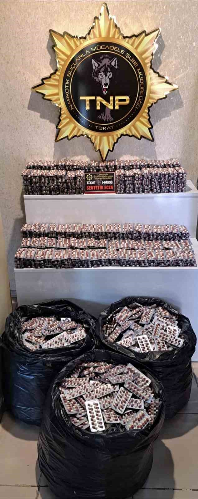 tokatta-rekor-miktarda-sentetik-ecza-ele-gecirildi-3-supheli-tutuklandi