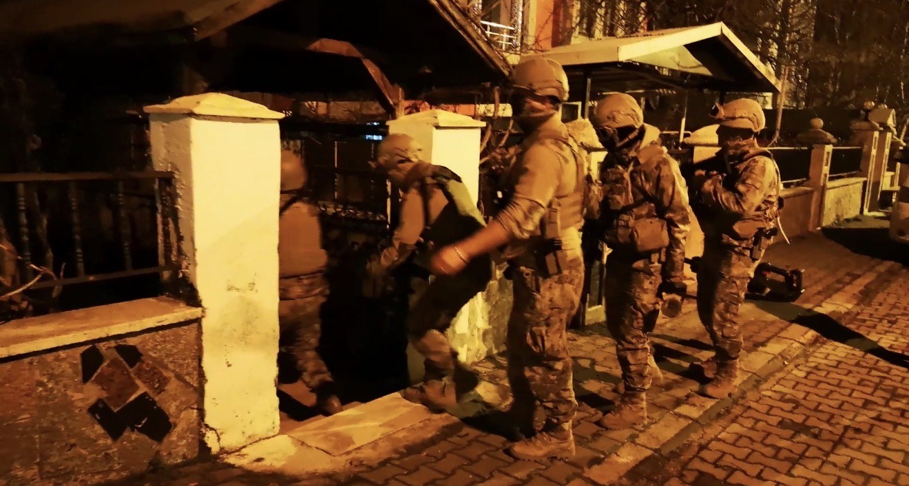 tokatta-yasa-disi-bahis-operasyonu-6-tutuklama