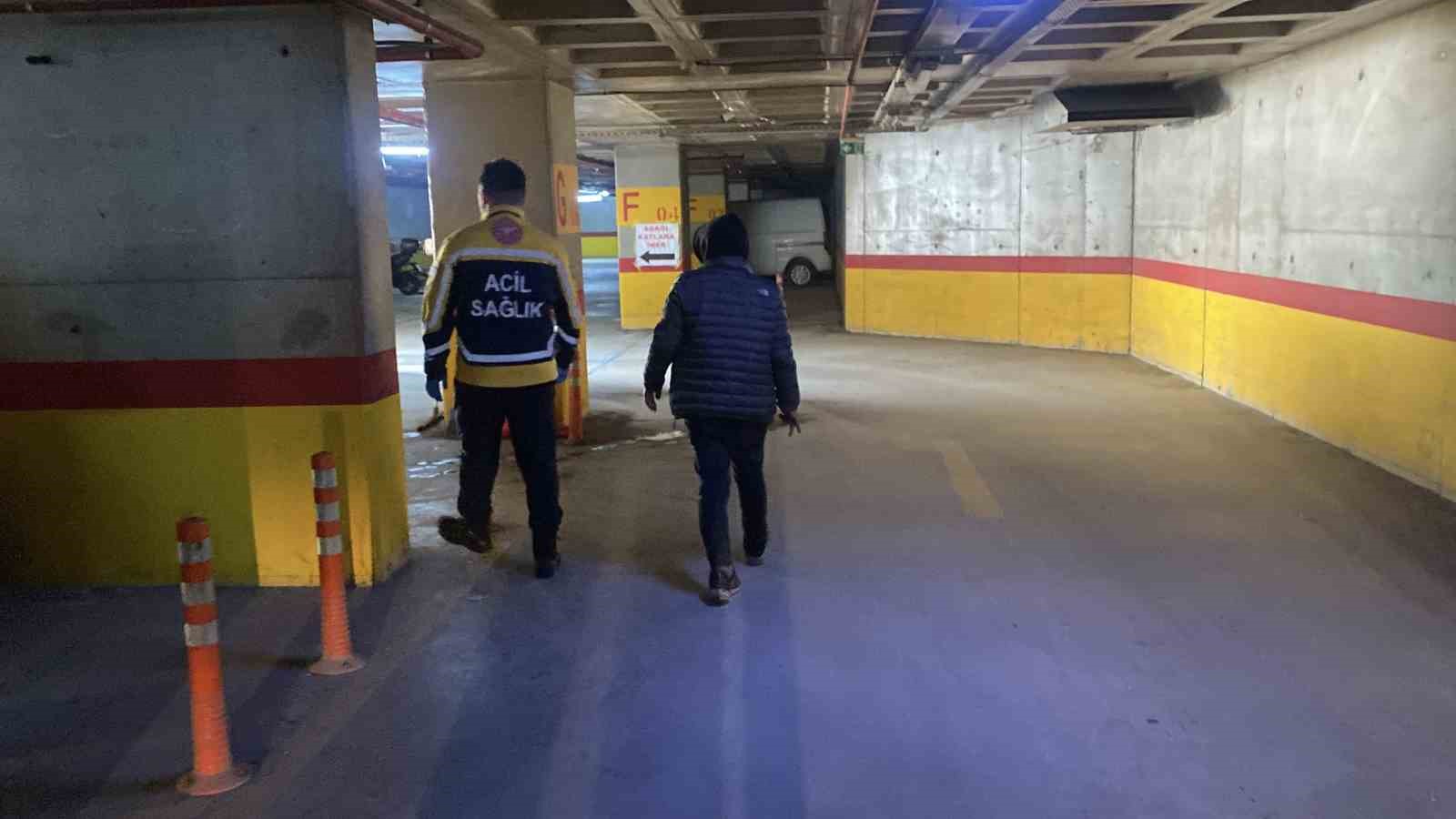 tuvalette-hareketsiz-bulundu-uyudugu-ortaya-cikti